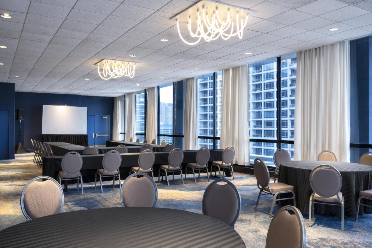 Voco Chicago Downtown - Riverwalk By Ihg Εξωτερικό φωτογραφία